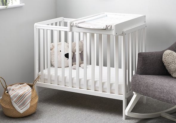 Obaby Bantam Space Saver Cot & Cot Top Changer
