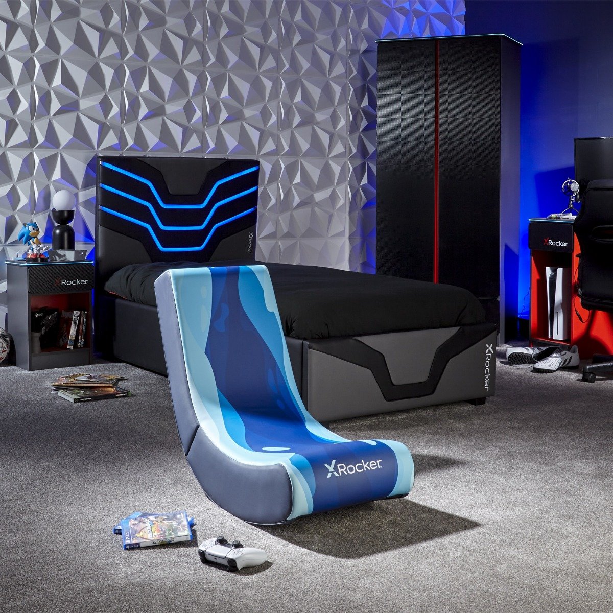 Floor rocker gaming chair